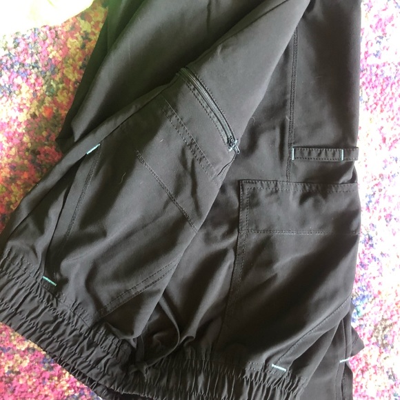 Grey’s Anatomy Scrub Pants Lot- Medium/Large PETITE - Picture 8 of 8